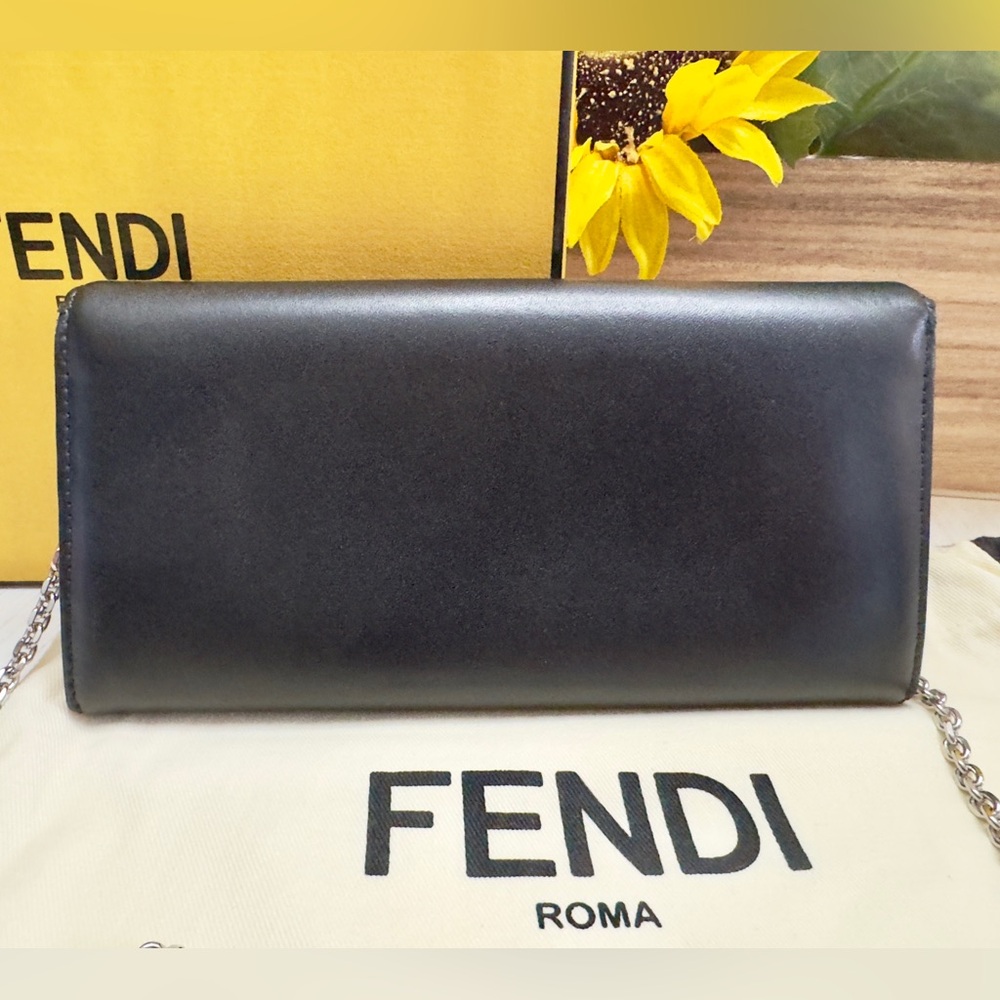 Fendi Studded Heart Chain Wallet WOC - Picture 3 of 12